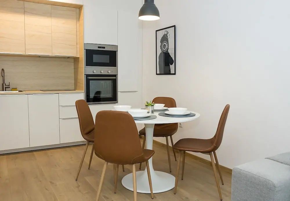 FM Luxury 1-BDR Apartment - Stylish Retreat