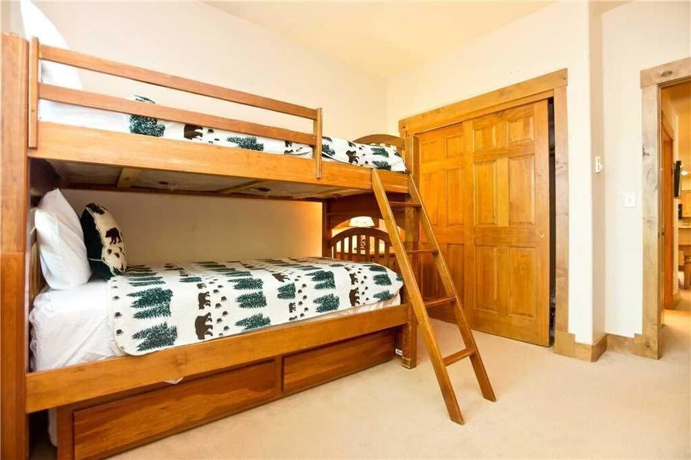 Tl2108 Fall in Love With This Beautiful Mountain Condo, Prime Location! Winter Specials!