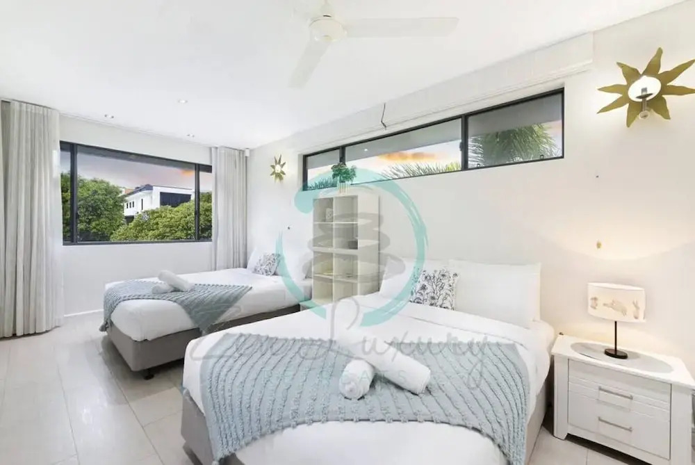 ZENLUX INFINITY - 4BR with Private Pool