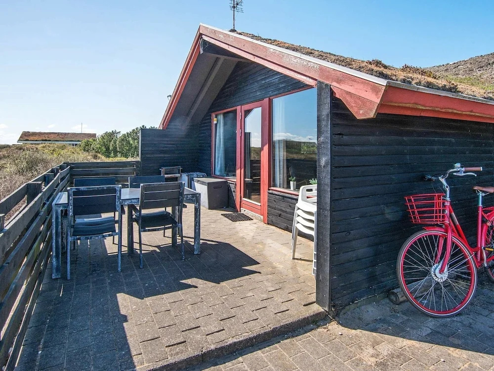 Rustic Holiday Home in Rømø With Terrace