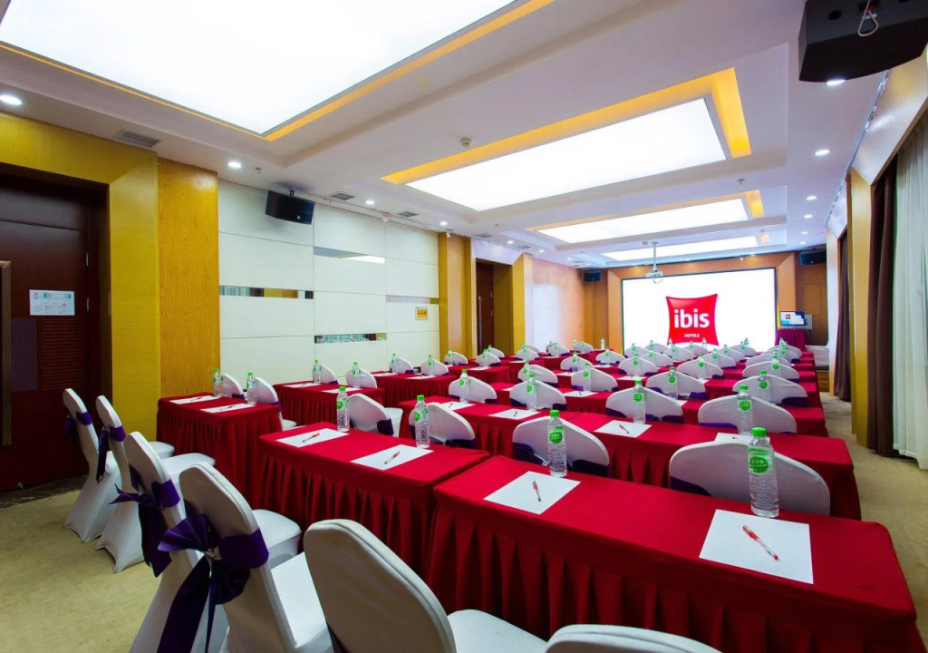 IBIS Lanzhou Hi-Tech Dev Zone