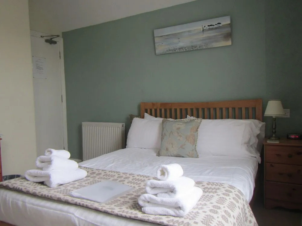 Glascoed Guest House