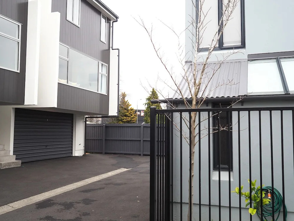 Cloud 9 - Inner City Townhouse