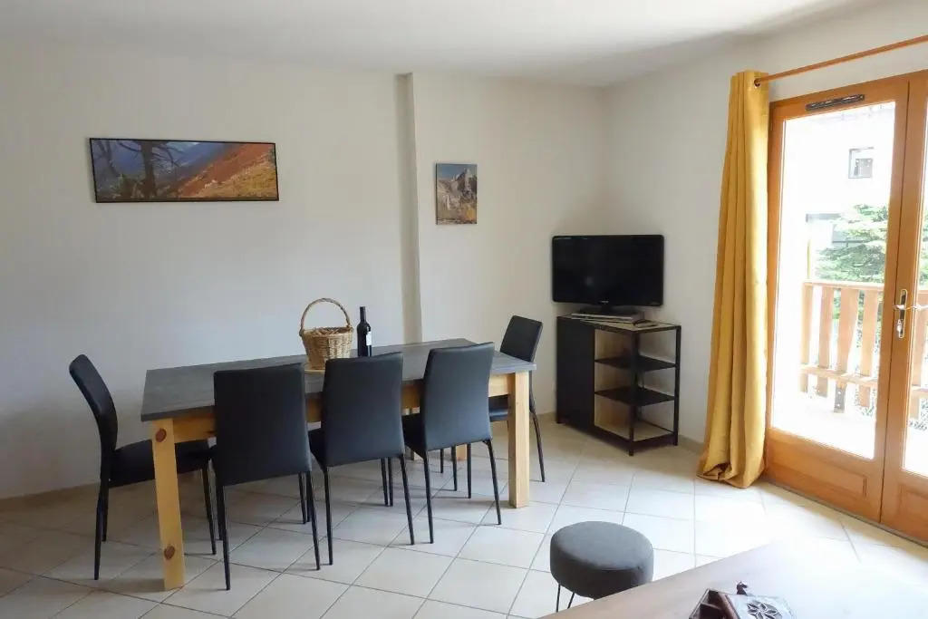 T3 au Plan d’eau d’Embrun avec Garage et Terrasse