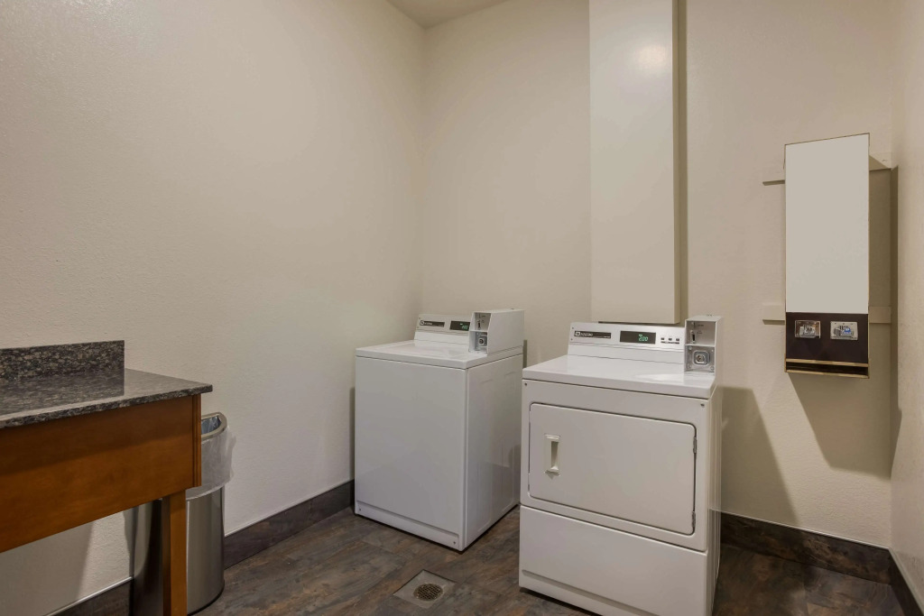 Best Western Harbour Pointe Lakefront