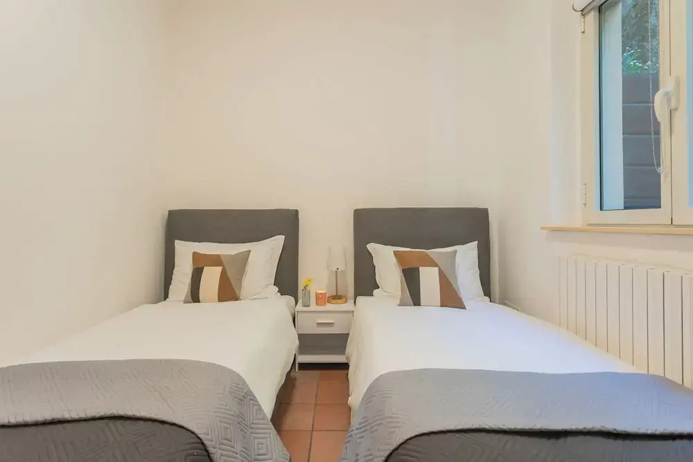 The Writers Nest Waterfront Villa by Rent All Como