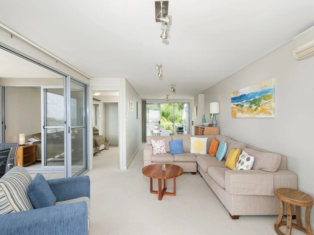Bayview Apartments, Unit 12/42 Stockton Street