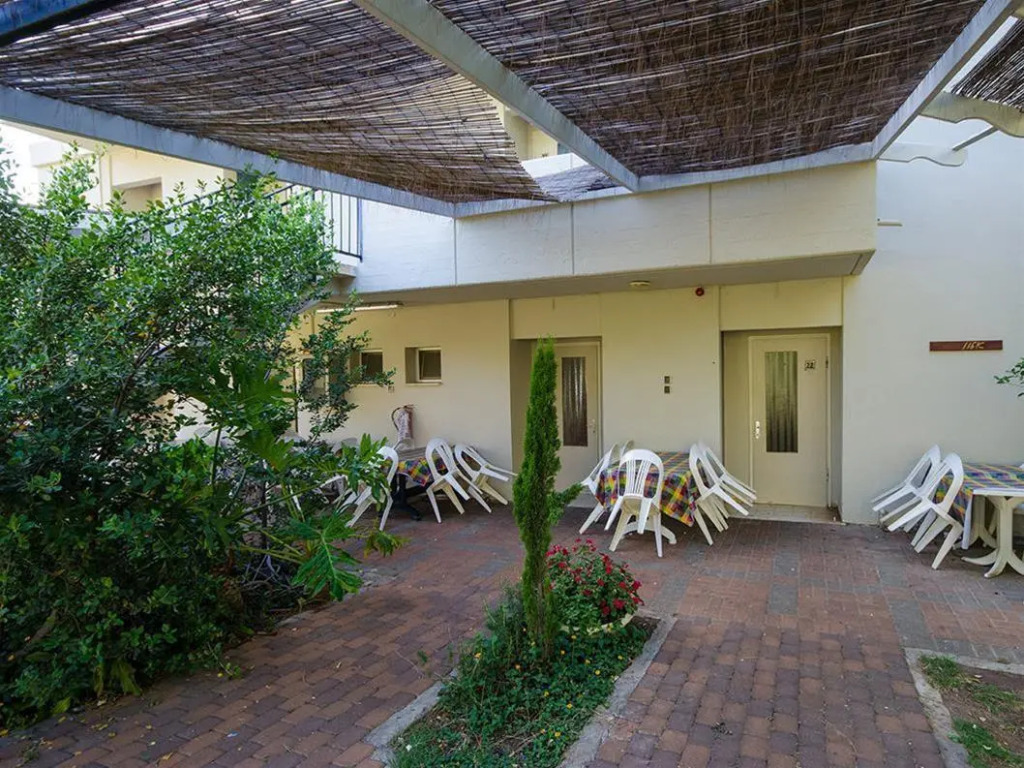 Eilon TravelHotel