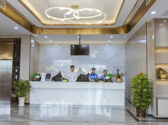 Guibei Scenery Grand Hotel (North Railway Station Zhonghao International)