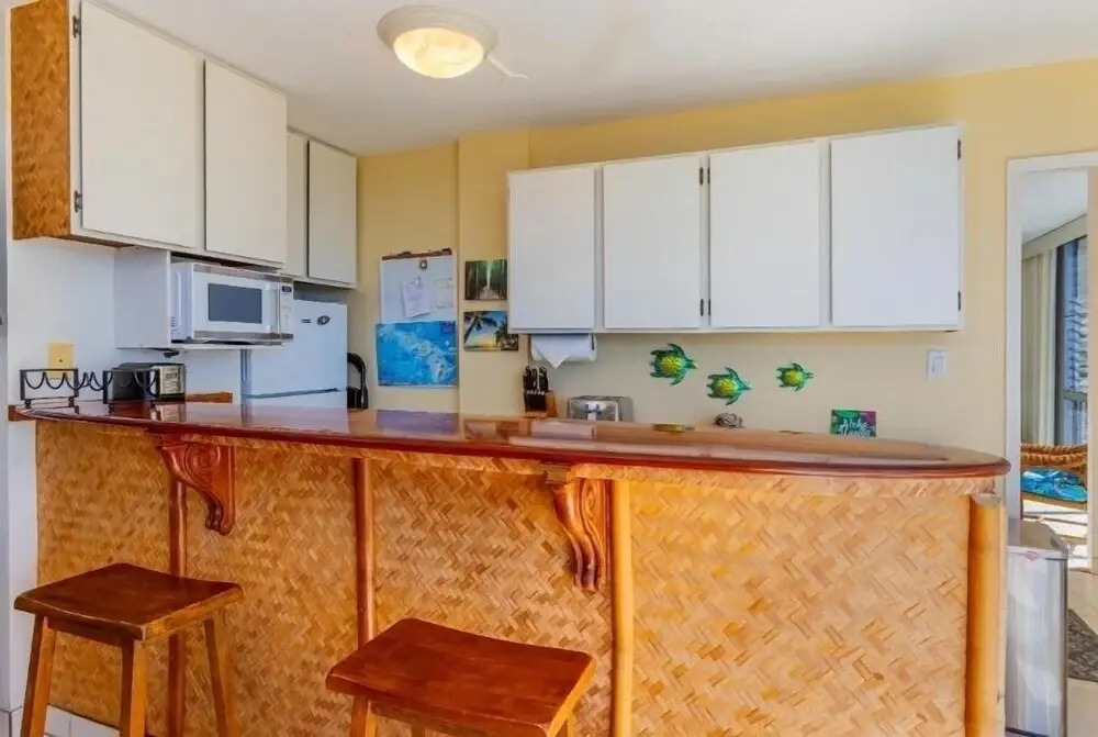 Kamaole Nalu, #302 2 Bedroom Condo by RedAwning, Kihei
