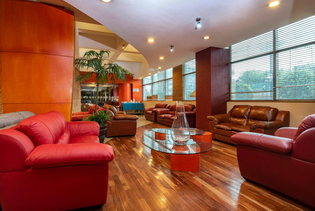 Hotel Mandarin Carton