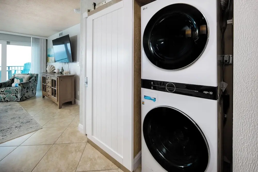 Sea Oats 704 - Coral Shores