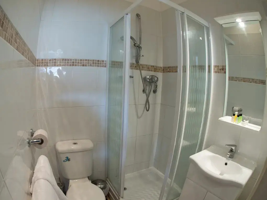 Thomas James Hotel