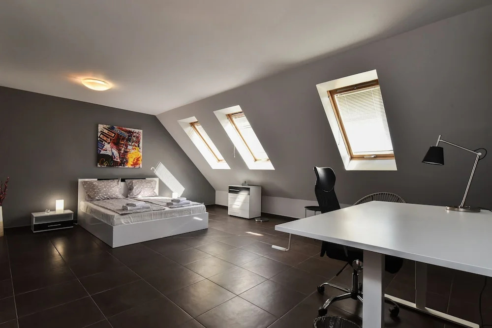 FM Deluxe 2-BDR Maisonette - Vitosha Mountain View