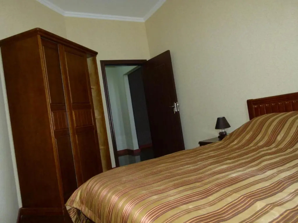 2 Bedroom Flat on Kalaubani