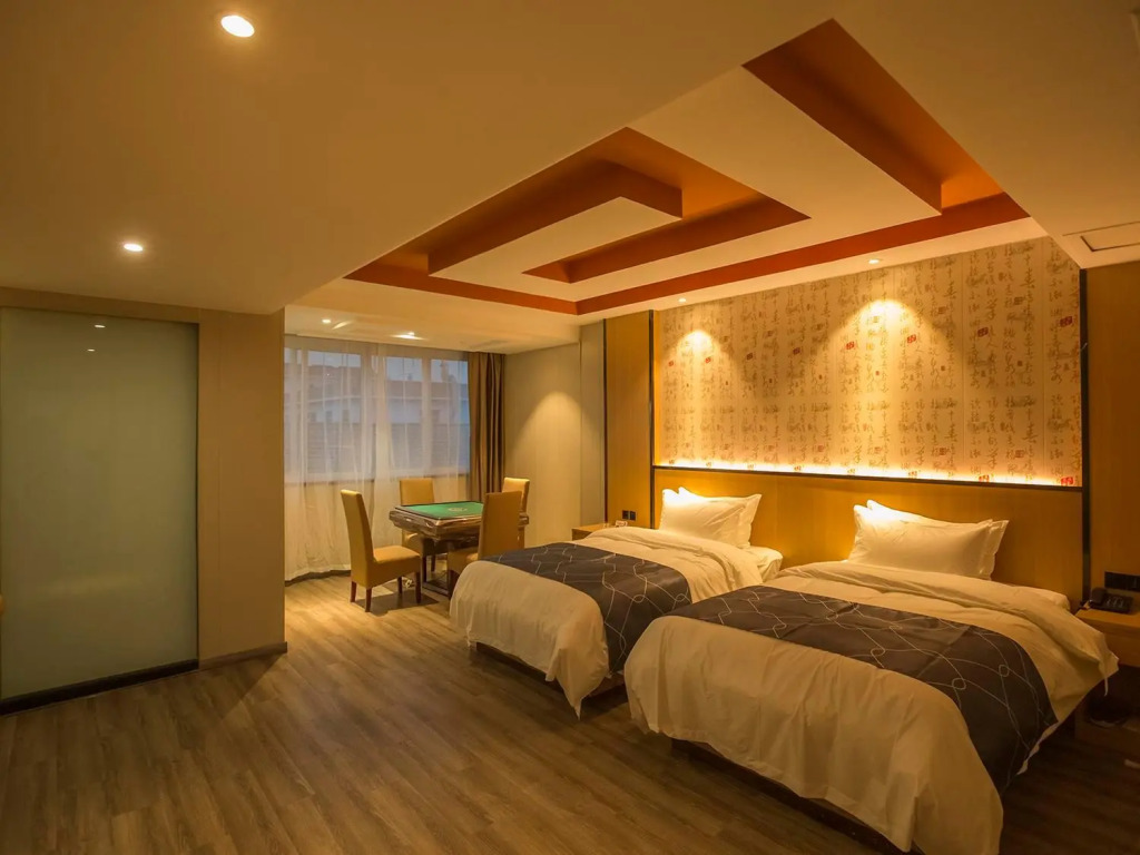 Chonpines Hotels·Lishui Huadun Street