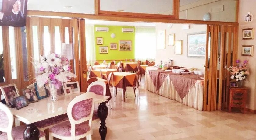 Hotel Simon