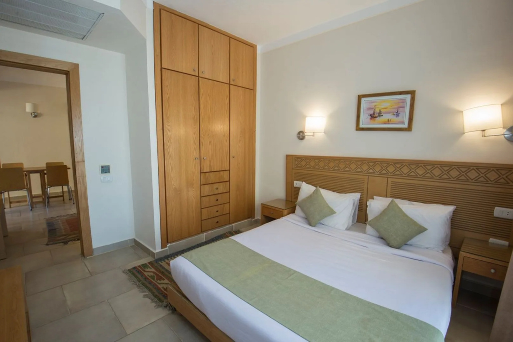 New Eagles Downtown Zahabia Resort & Aqua Park