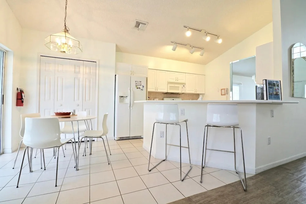 Lovely Cheerful Home Near Disney Lake View & Pool