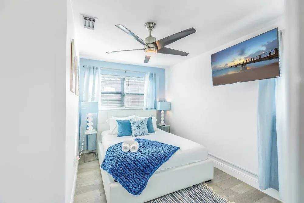Pool, Hot Tub & Putting Green Near Deerfield Beach Oasis on Fourth by Avantstay