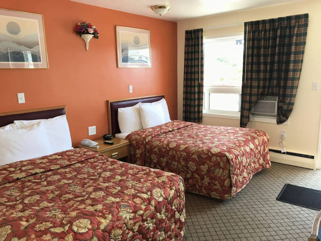 River Mist INN