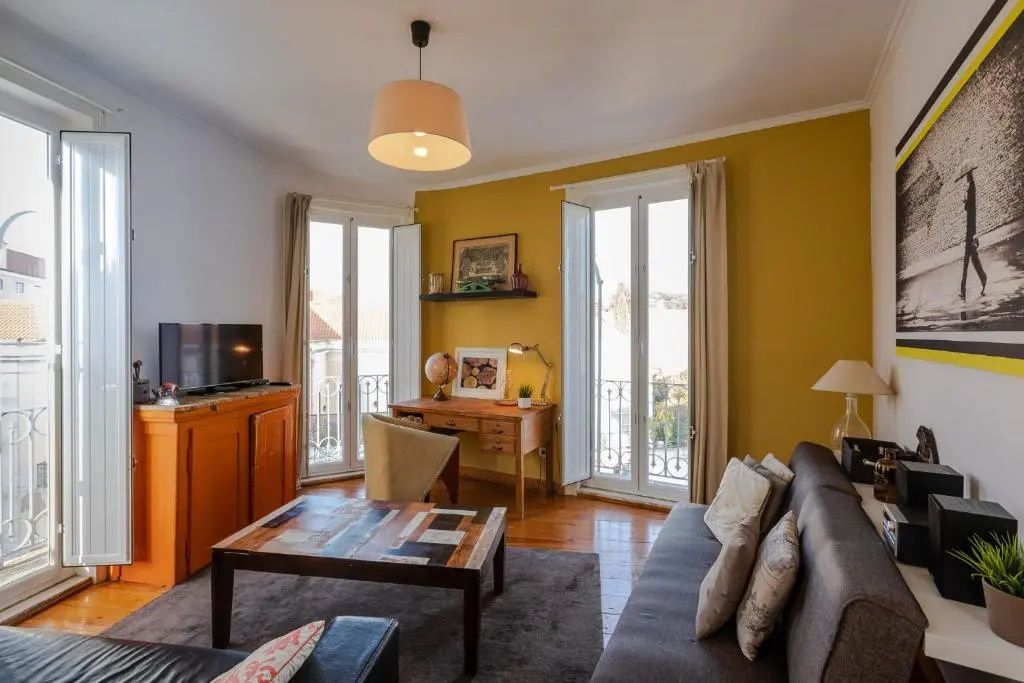 Bright Apartment with Two Bedrooms - BP31