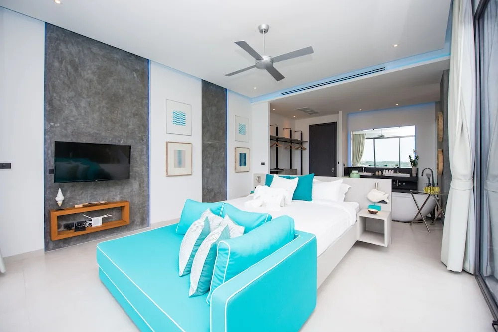 Luxury 5-Bedroom Villa With Games Room In Kata