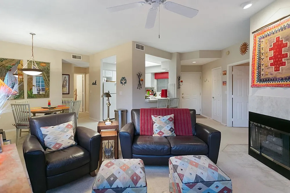 View at Ventana Canyon 2 BR by Casago