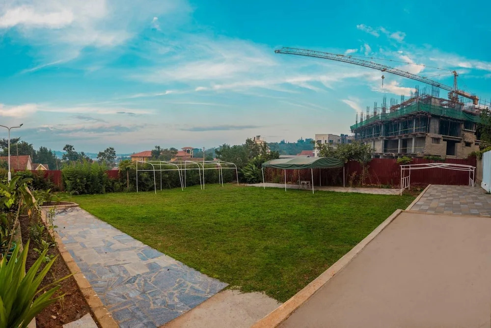 Shangri-la Hotel Muyenga