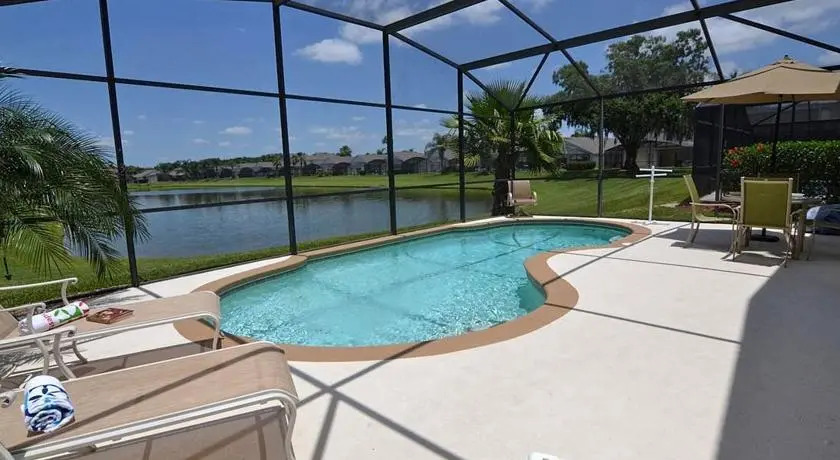 Lake View by Ellis Exclusive Villas