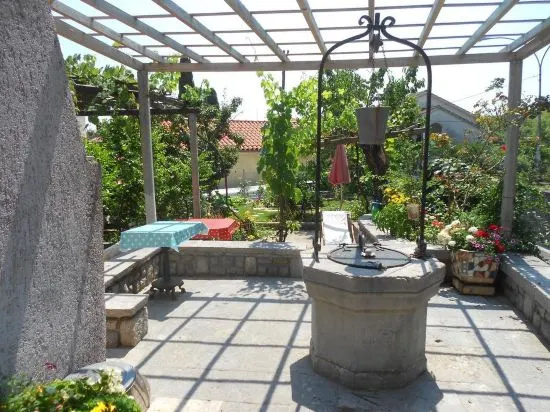 Guesthouse Kuća na šterne