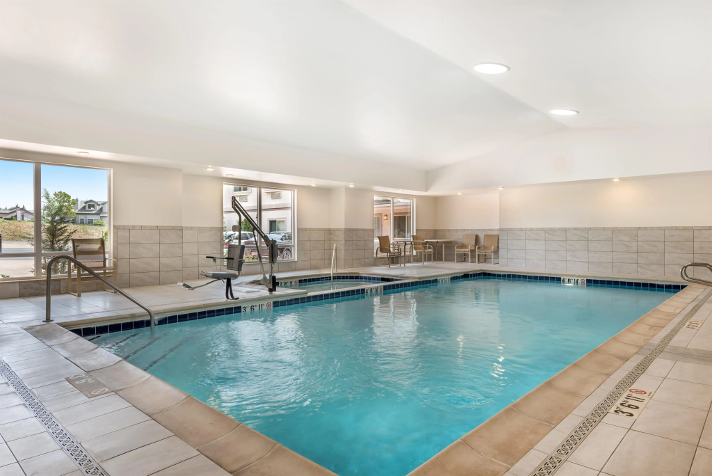 Best Western Plus Silver Saddle Inn