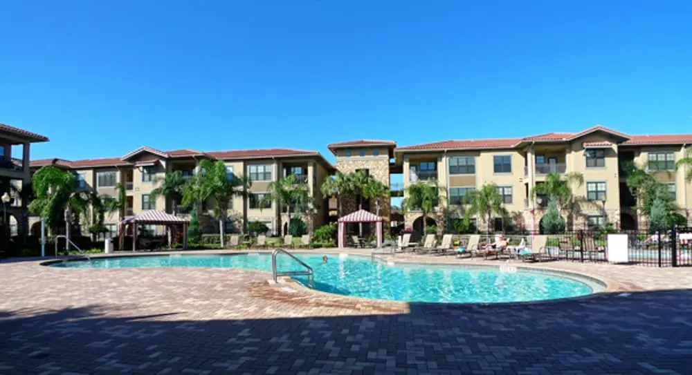 3 Bedroom Condo at Bella Piazza