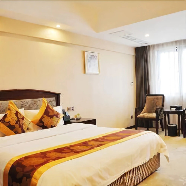 Longcheng Hotel