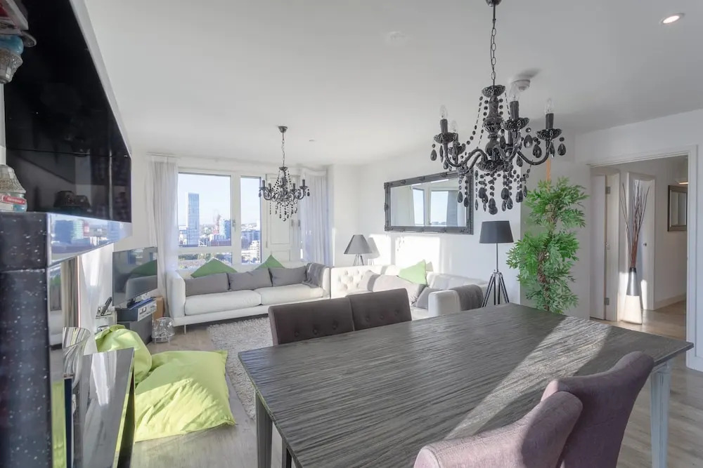 3 Bedroom Apartment With Views