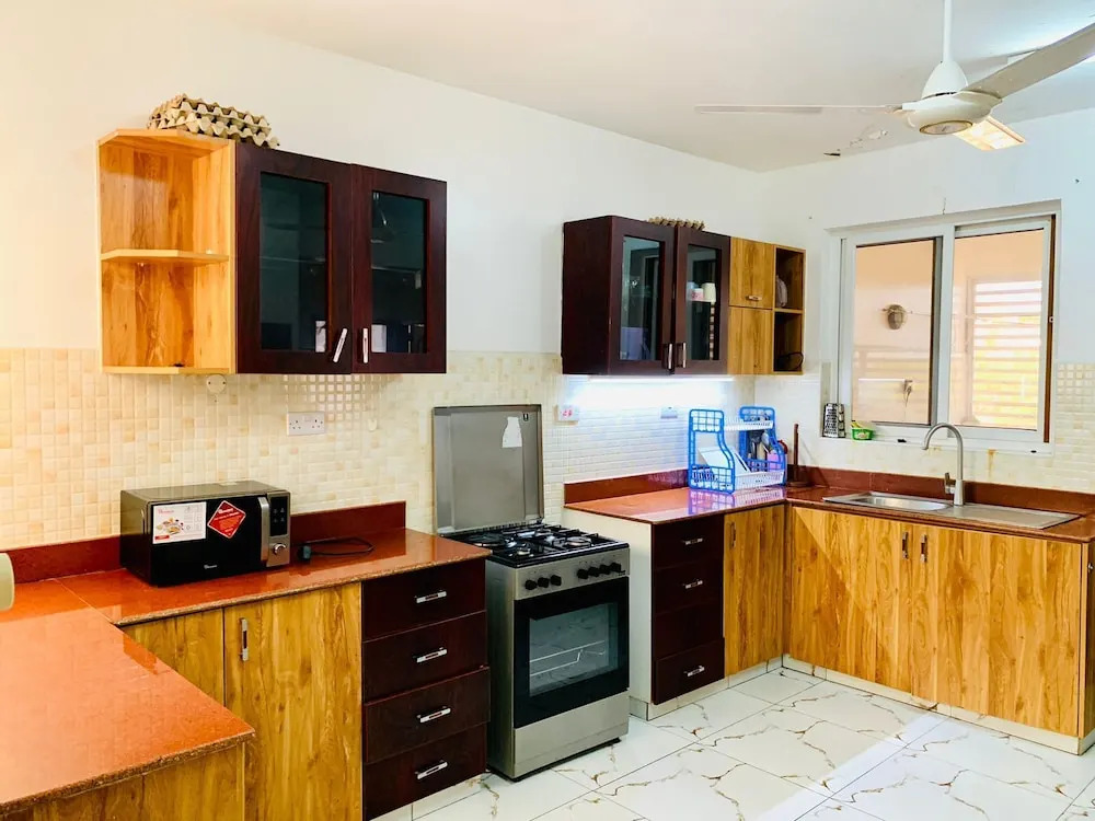 Lux Suites Hari Apartments Nyali