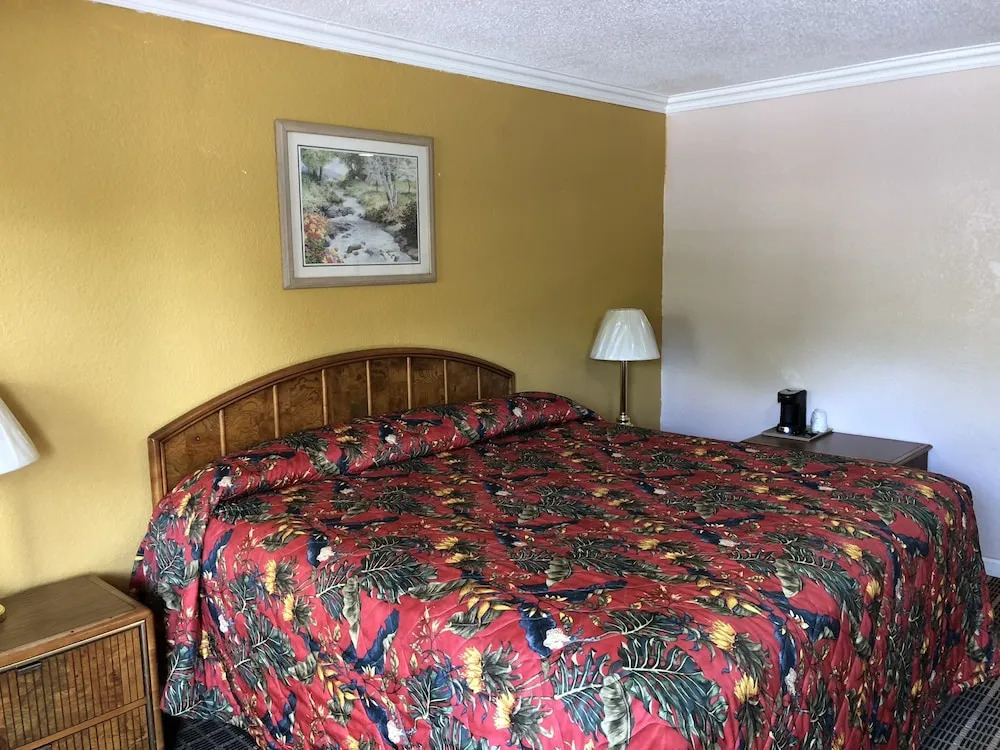 Budget Inn