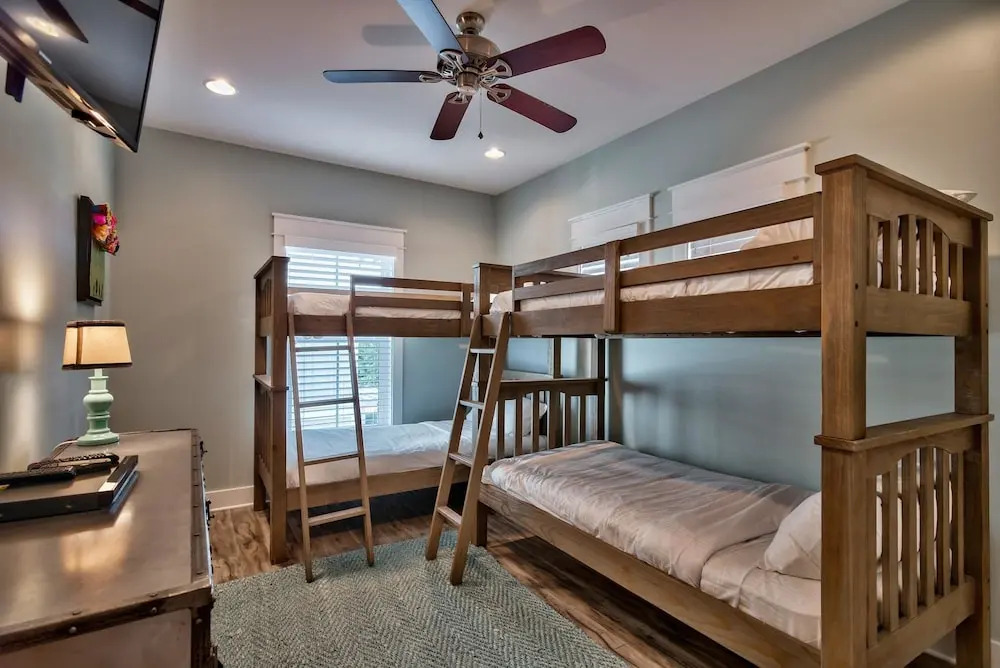 Camino de la Playa 4 Bedroom Holiday Home by Five Star Properties