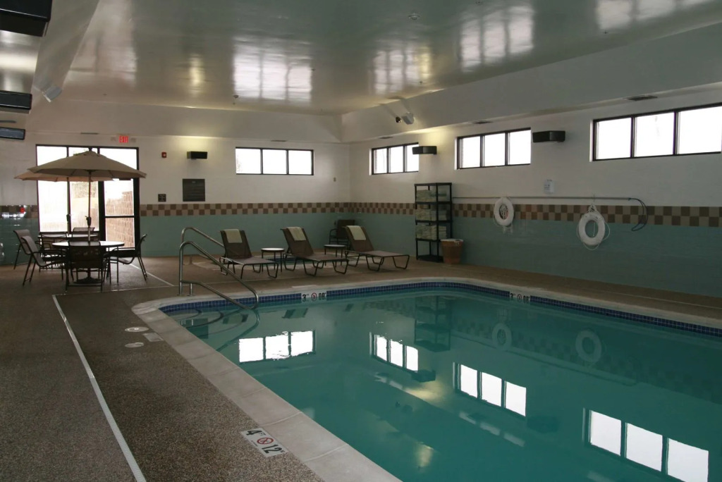 Newly Renovated Hampton Inn Omaha West Lakeside