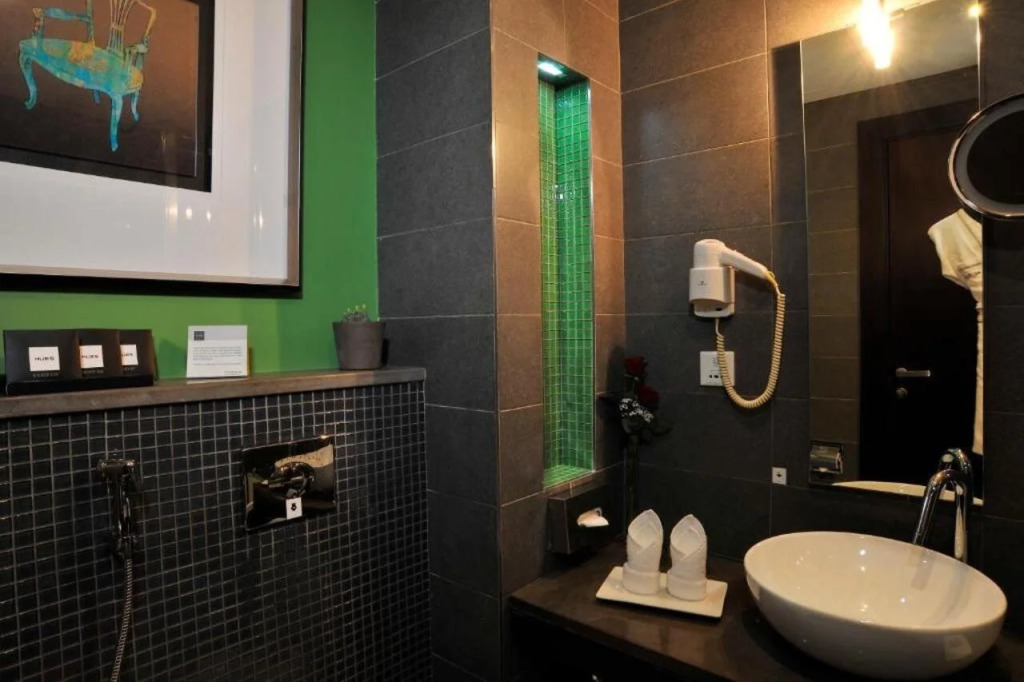 Hues Boutique Hotel