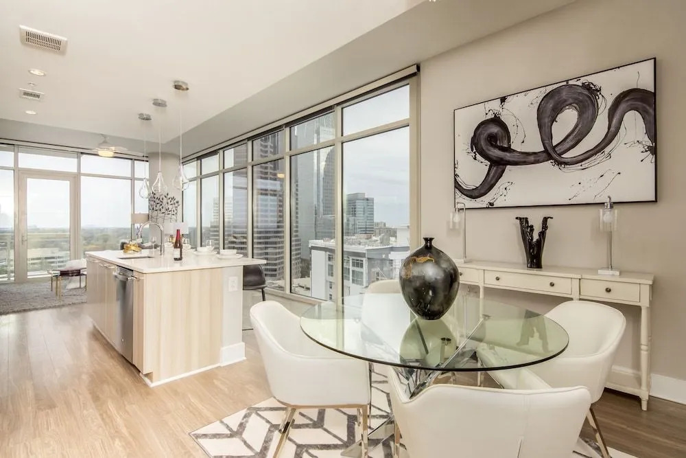 CHIC COLLECTION by NOHOTEL on Peachtree