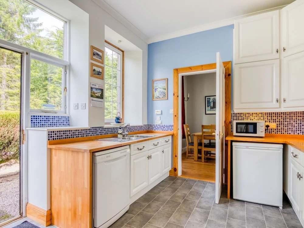 Quaint Holiday Home in Inverurie near Castle Fraser