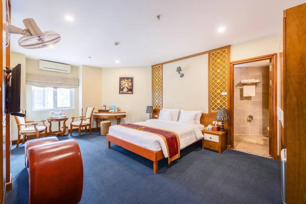 A25 Premium Hotel - 23 Quán Thánh