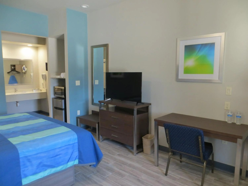 Hotel Blue - Woodlands
