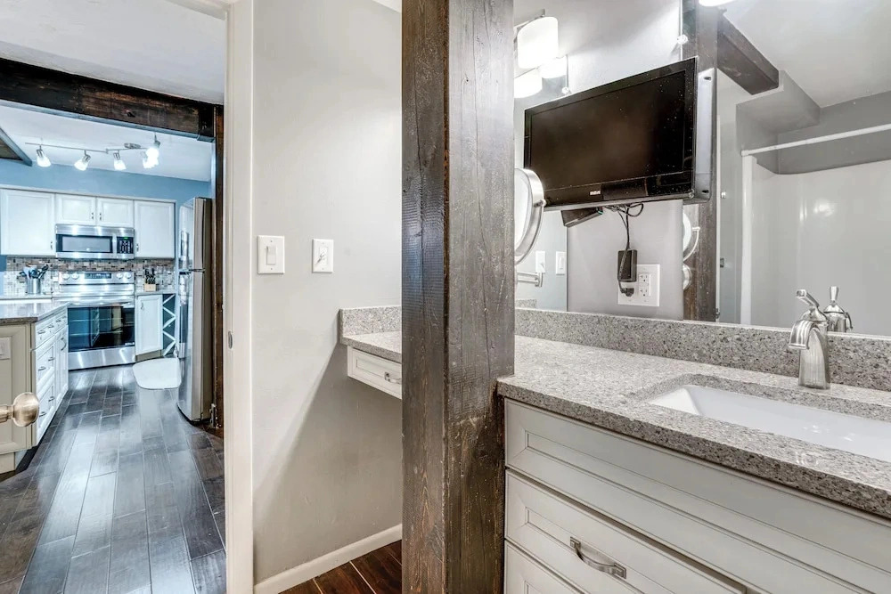 Silverthorne Condo w/ Balcony: Hike, Fish & Golf