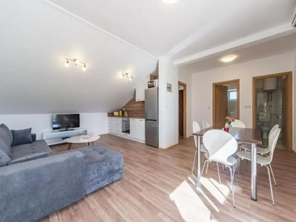 Apartment Luna Near the Beach