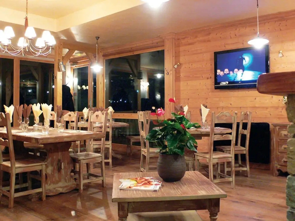 Inviting Mountain Cabin in Savoie