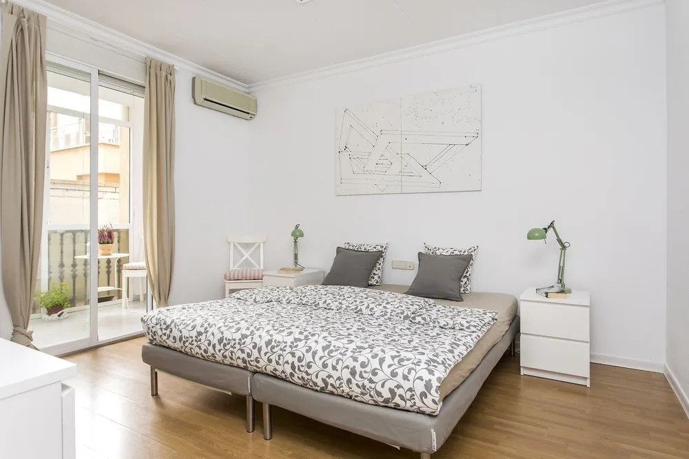 Stunning Apartment Bruc