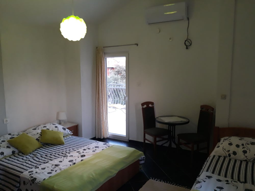 Apartments Pemita
