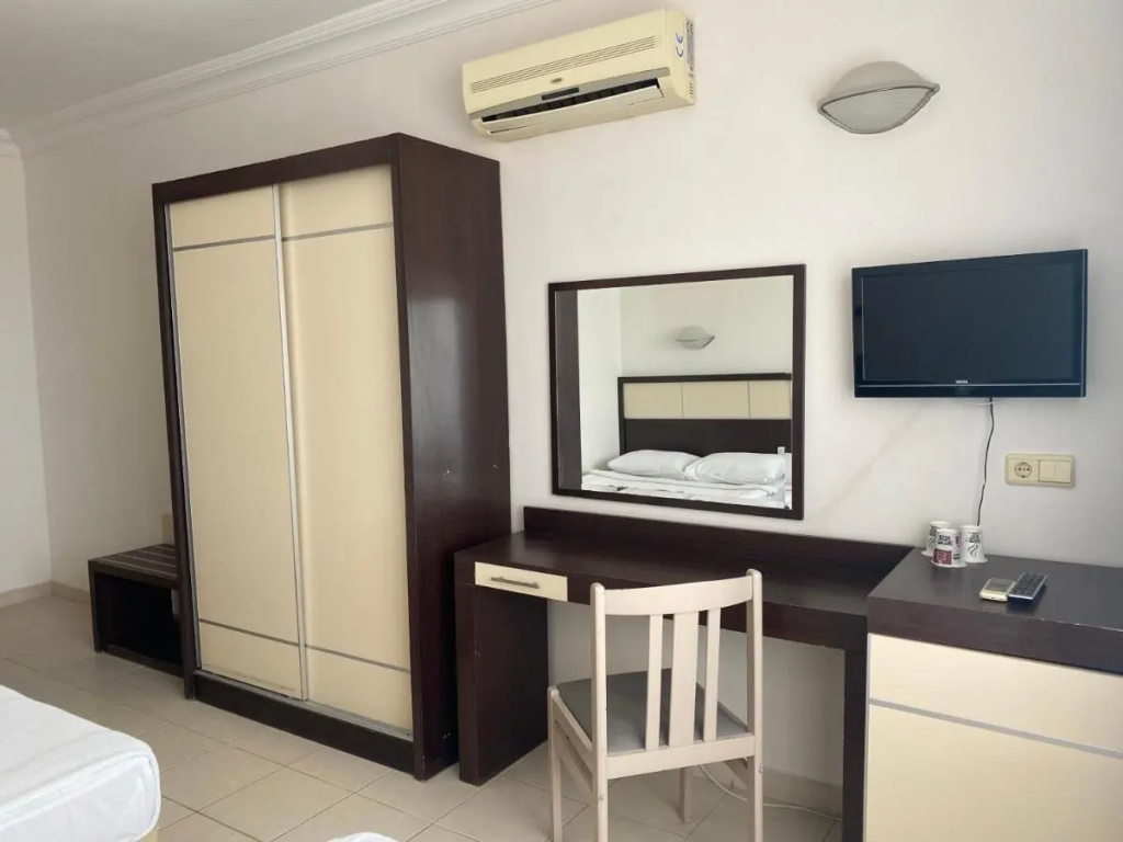 Club Marakesh Beach Hotel